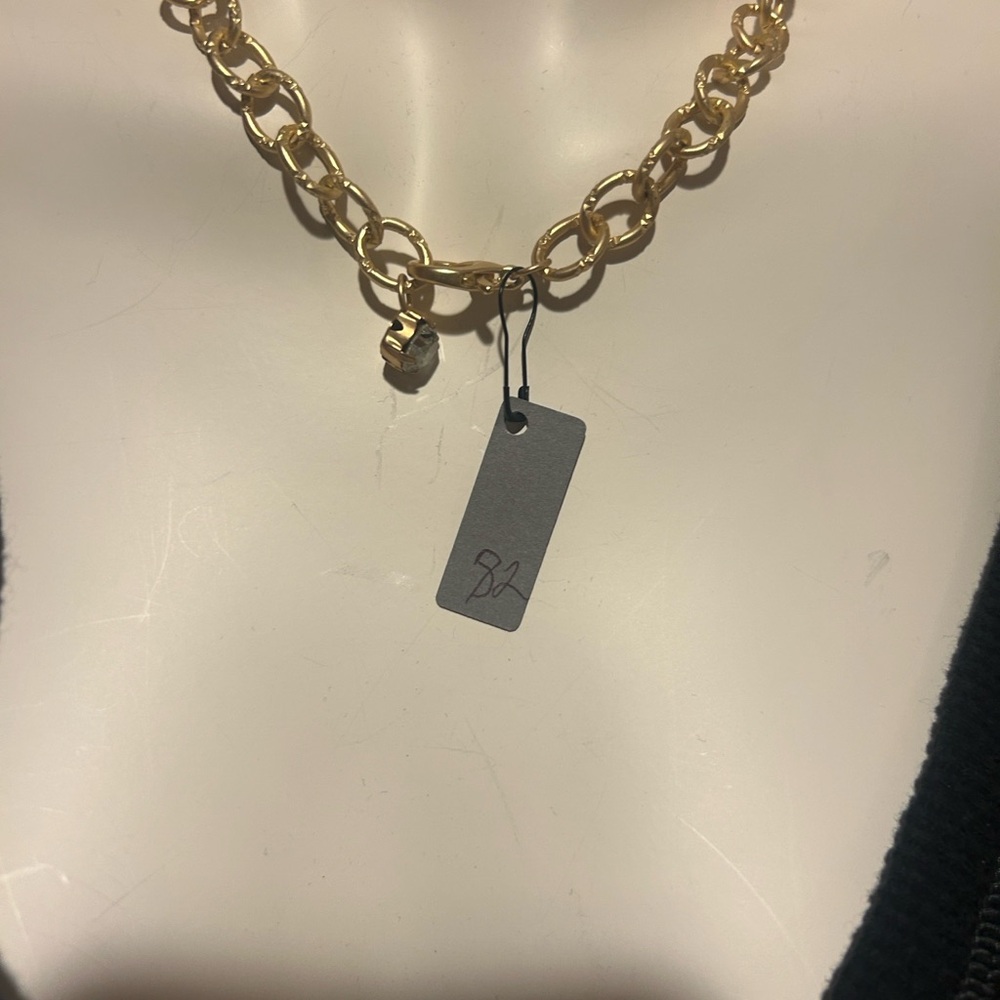 Chic Gold And Silver Necklace - image 3